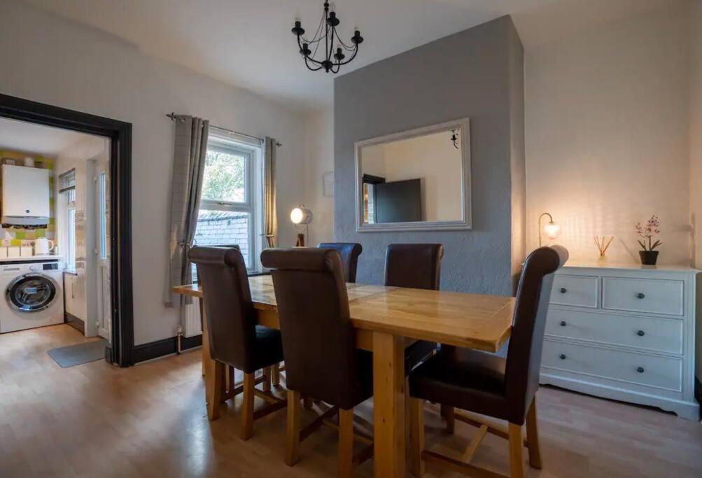 Spacious Town House Lytham St Annes Exterior foto